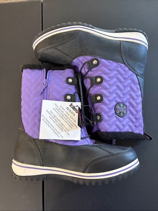 Totes Other - Totes Girls Size 6 Purple & Black Quilted Winter Boots